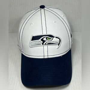 Seattle Seahawks Adjustable Hat New Era 9Forty White Blue OSFM RN11493 CA40289